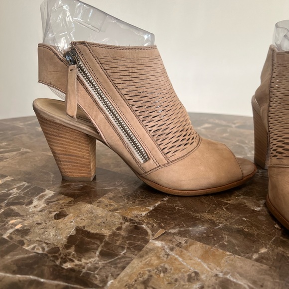 Paul Green Willow Peep Toe Sandal Bootie - Picture 9 of 15